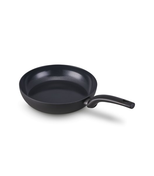 Kuro non-stick frying pan